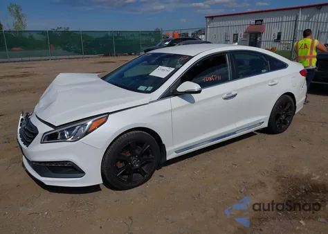 2017 Hyundai Sonata Sport 2.0T z USA, uszkodzony, nr VIN 5NPE34ABXHH448331